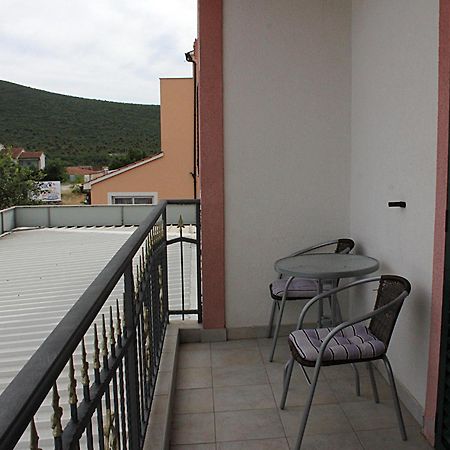 Apartmani Krka Rooms Lozovac Quarto foto